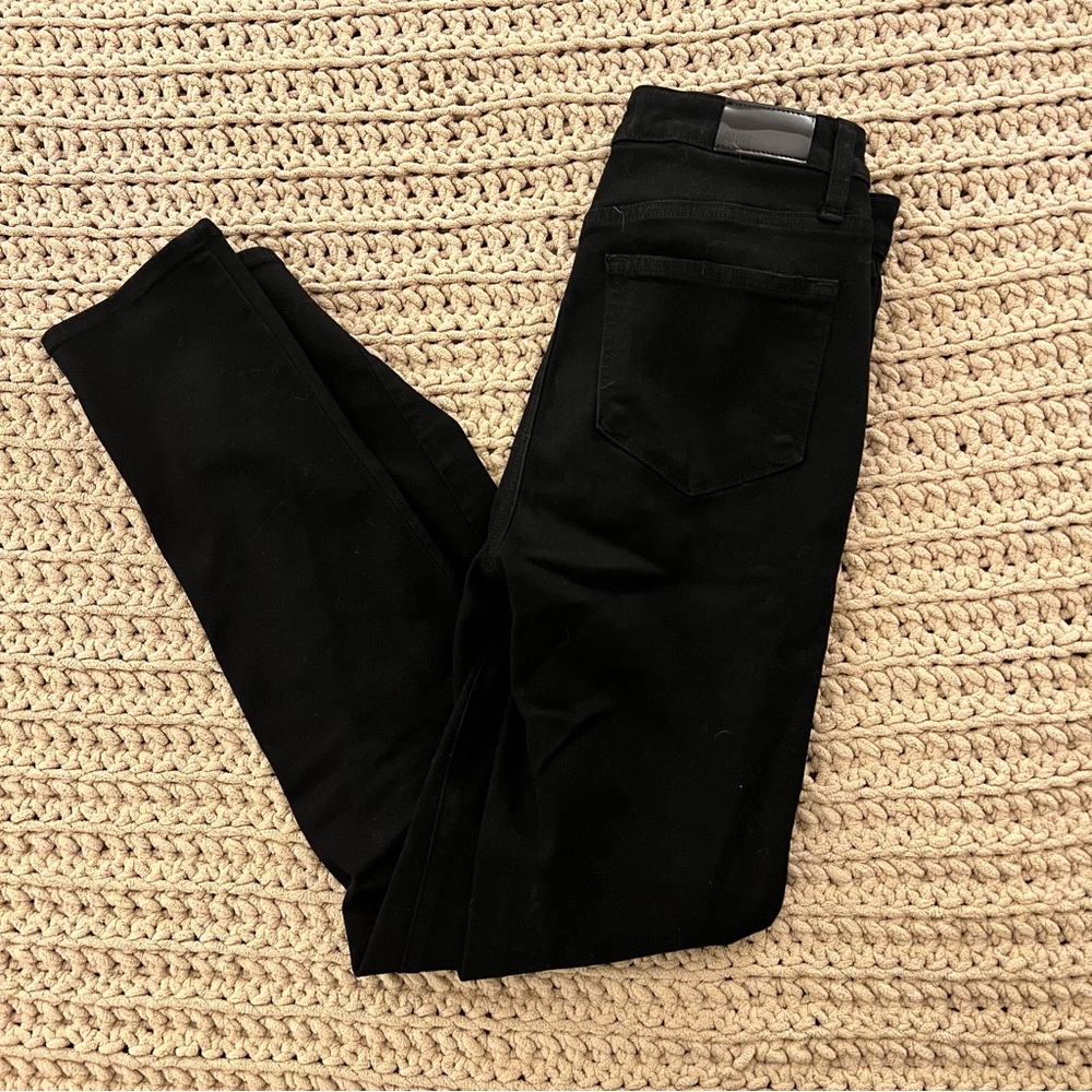 PAIGE Gemma Skinny Jeans